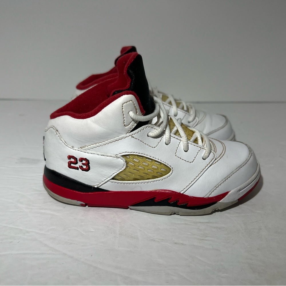 Nike air Jordan 5 retro‎ fire red kids size 10 C